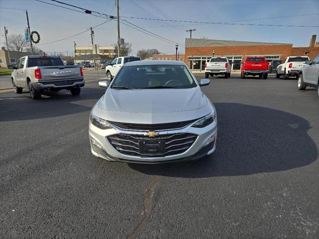 2022 Chevrolet Malibu FWD LT
