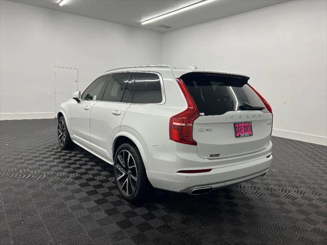 2021 Volvo XC90 T6 Momentum 7 Passenger