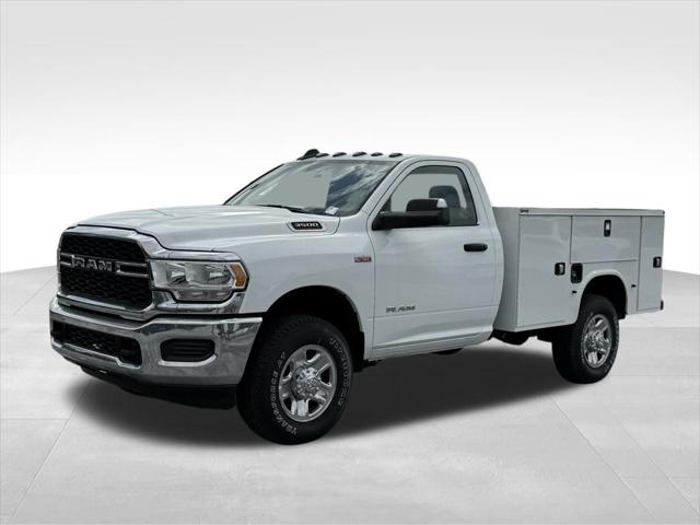 2022 RAM 3500 Tradesman Regular Cab 4x4 8 Box