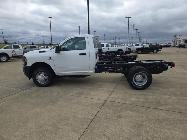 2024 RAM Ram 3500 Chassis Cab RAM 3500 TRADESMAN CHASSIS REGULAR CAB 4X4 60 CA