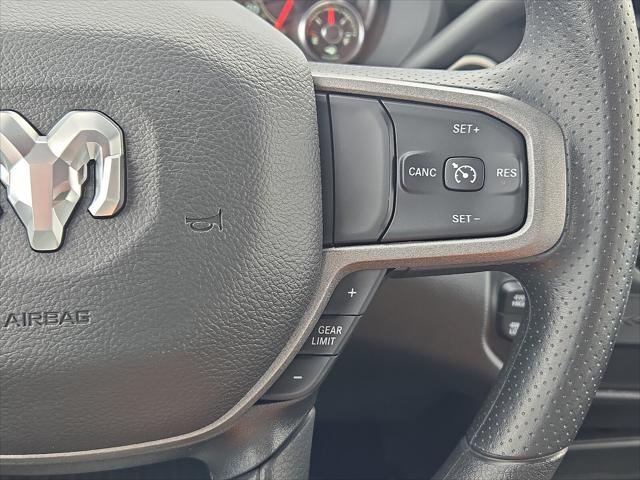 2024 Ram 3500 Chassis Cab Tradesman/SLT
