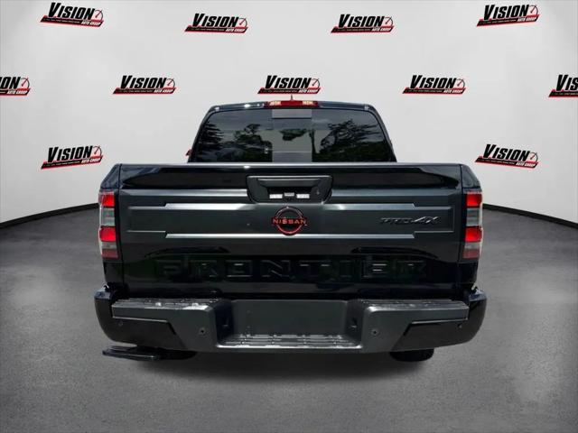 2025 Nissan Frontier Crew Cab PRO-4X 4x4