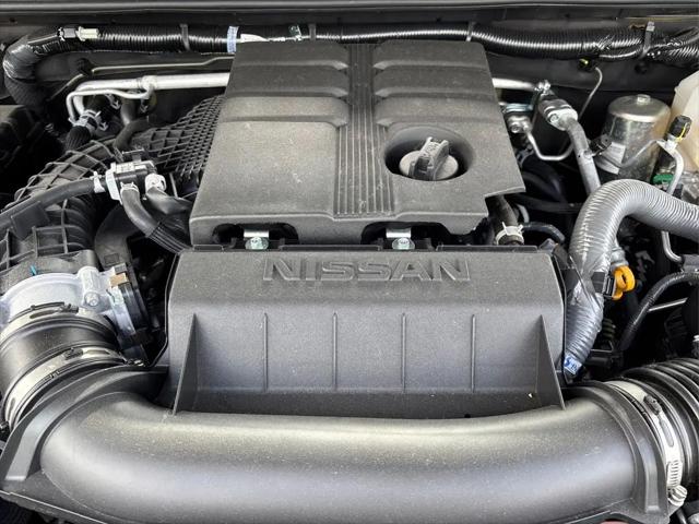 2025 Nissan Frontier Crew Cab PRO-4X 4x4