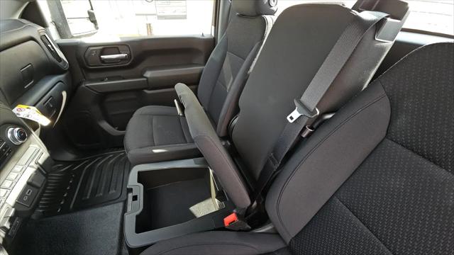 2025 GMC Sierra 2500HD 4WD Regular Cab Long Bed Pro