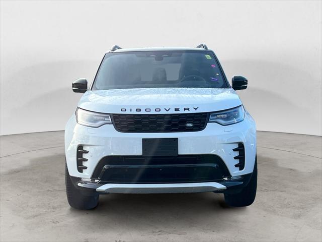 2025 Land Rover Discovery P360 Dynamic SE