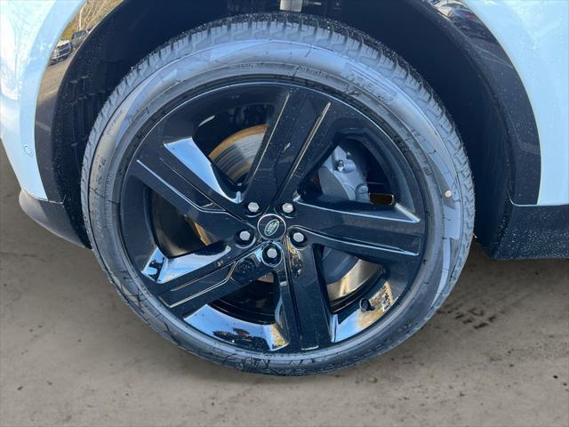 2025 Land Rover Discovery P360 Dynamic SE