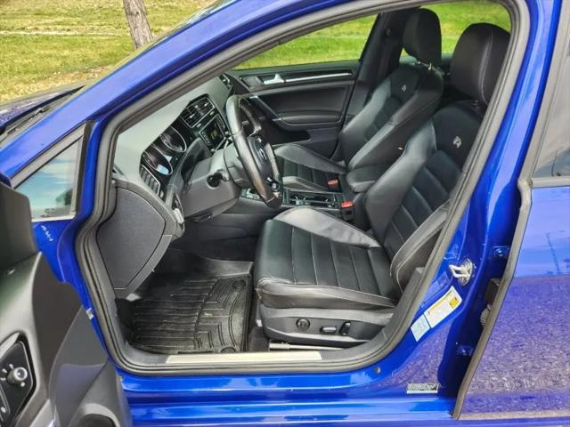 2017 Volkswagen Golf R 4-Door w/DCC & Navigation