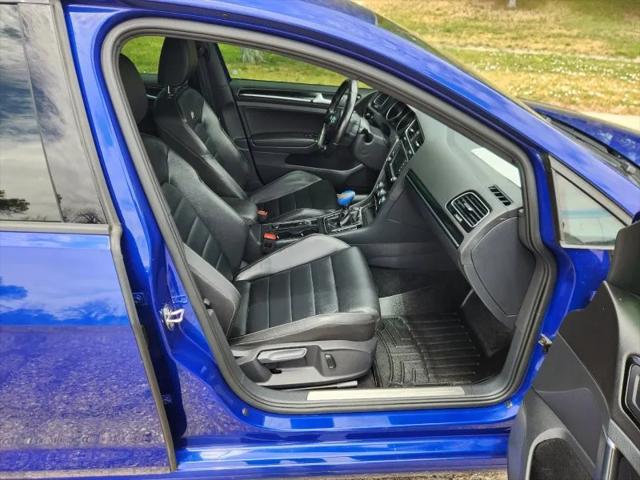 2017 Volkswagen Golf R 4-Door w/DCC & Navigation