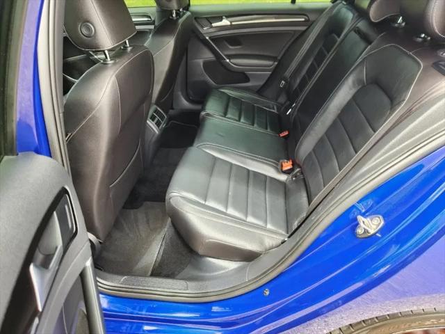 2017 Volkswagen Golf R 4-Door w/DCC & Navigation
