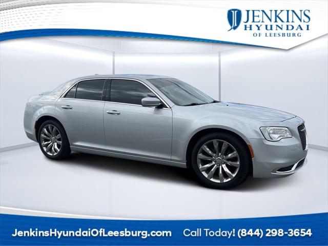 2019 Chrysler 300