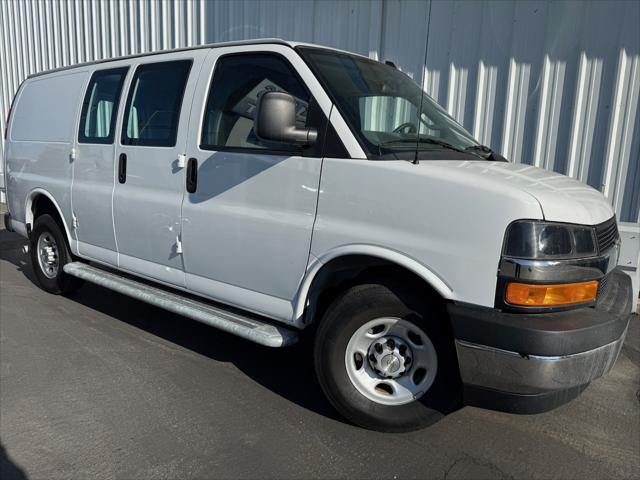 2022 Chevrolet Express Cargo Van RWD 2500 Regular Wheelbase WT for sale in Reedley, CA
