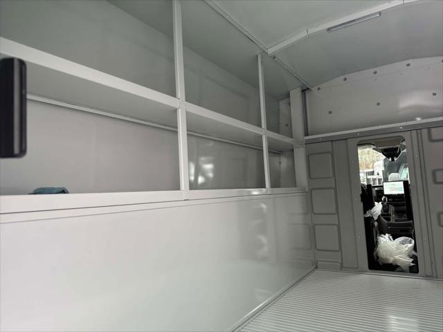 2024 Ford Transit Cutaway T-350