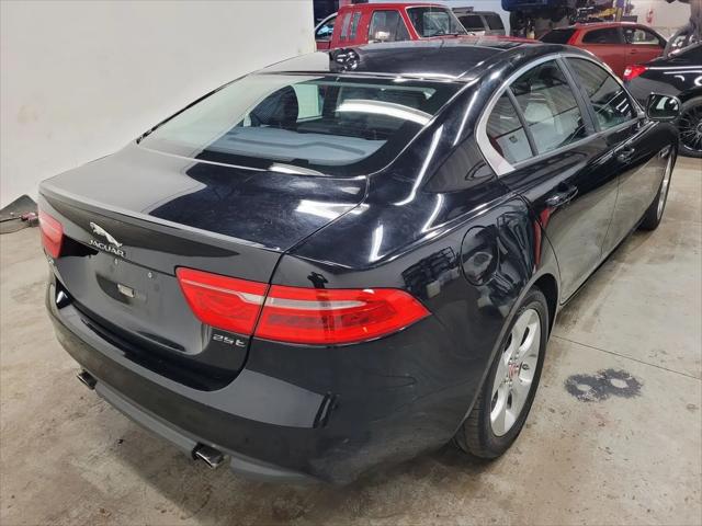 2017 Jaguar XE 25t