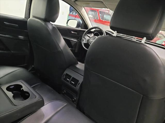 2017 Jaguar XE 25t