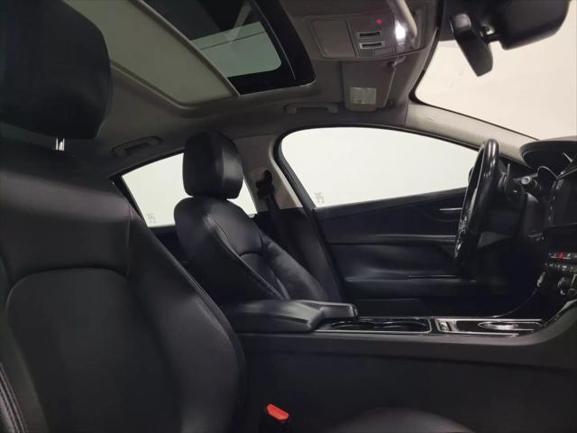 2017 Jaguar XE 25t