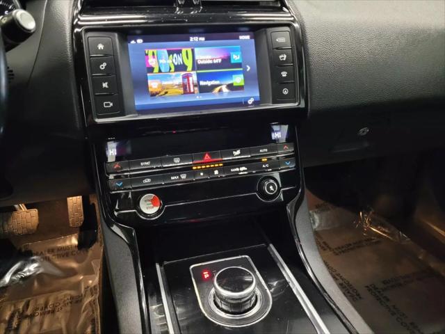 2017 Jaguar XE 25t