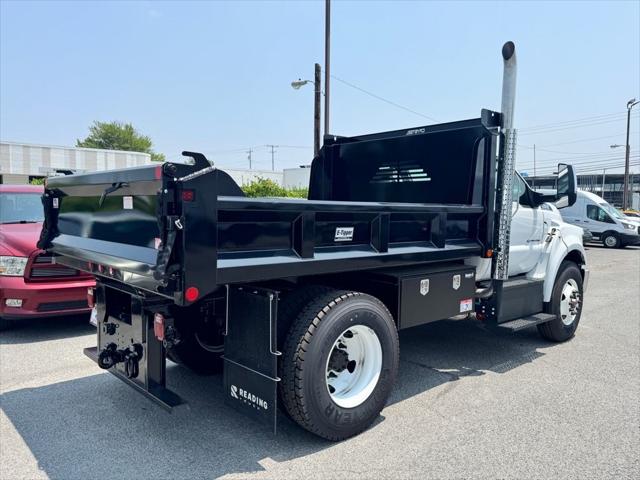 2025 Ford F-650 Base