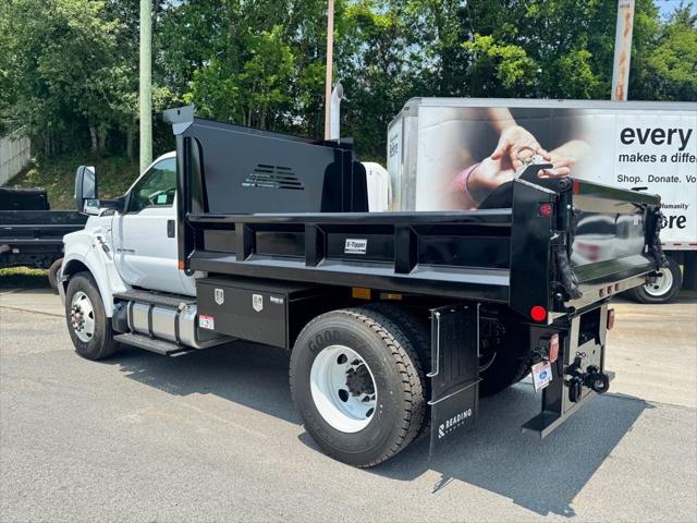 2025 Ford F-650 Base