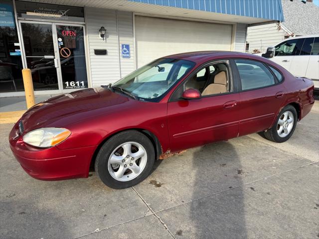 2001 Ford Taurus SE