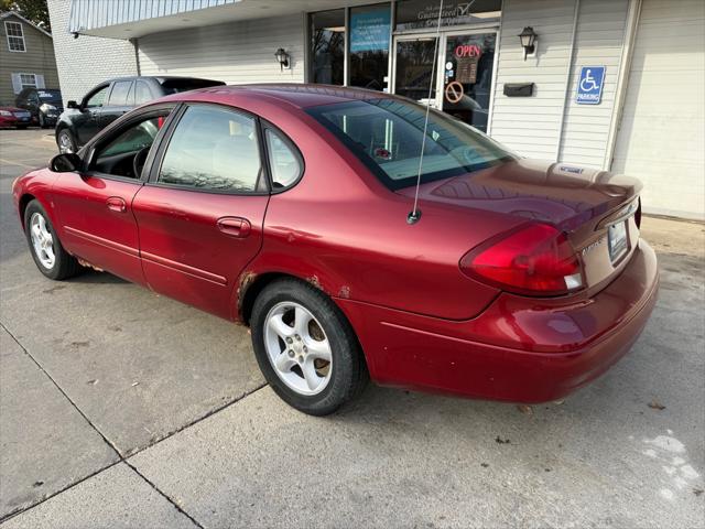 2001 Ford Taurus SE