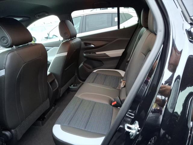 2025 Buick NV Preferred FWD