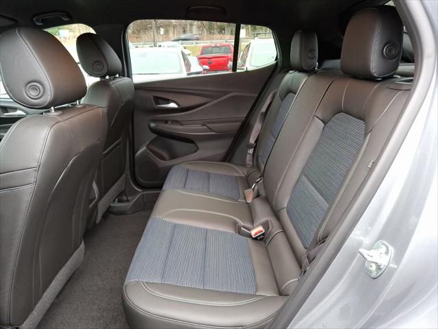 2025 Buick NV Preferred FWD