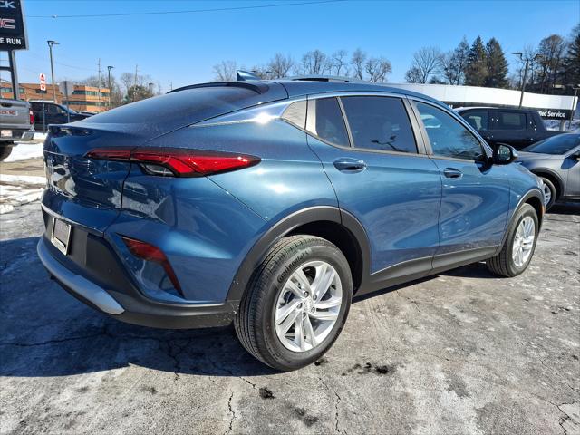 2025 Buick NV Preferred FWD