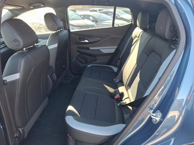2025 Buick NV Preferred FWD