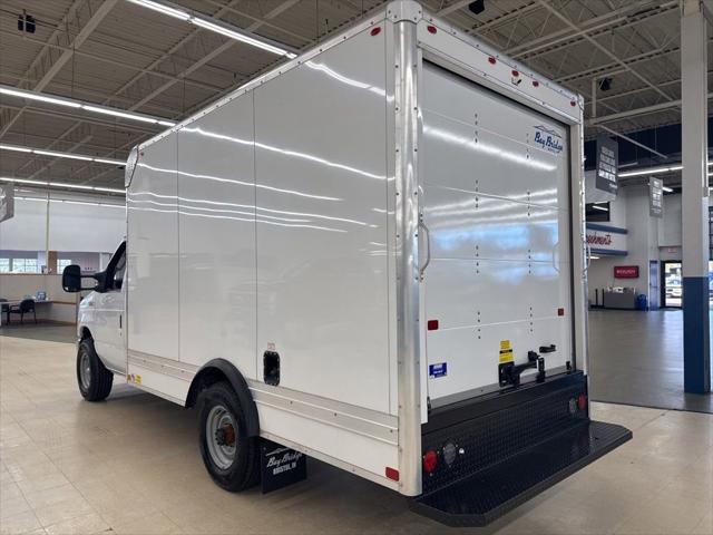 2025 Ford E-350 Cutaway Base