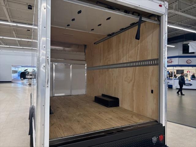 2025 Ford E-350 Cutaway Base