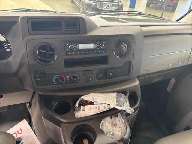 2025 Ford E-350 Cutaway Base