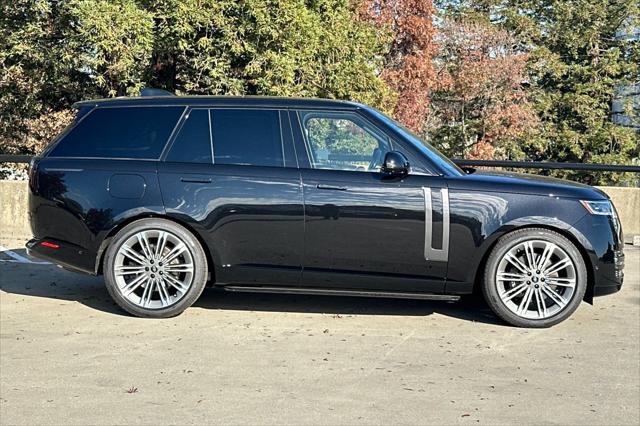 2025 Land Rover Range Rover P530 SE