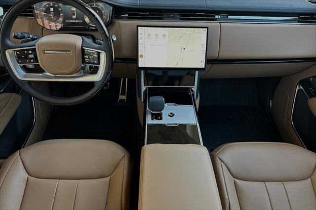 2025 Land Rover Range Rover P530 SE