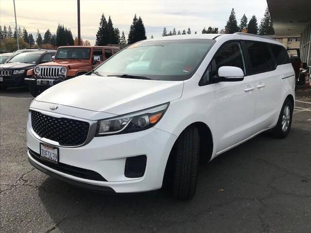 2015 Kia Sedona LX