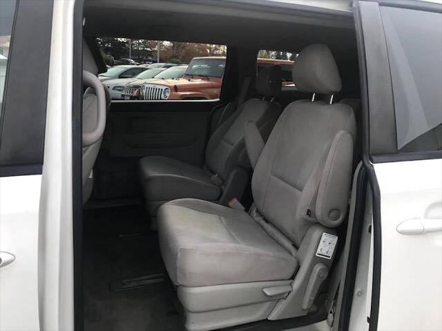 2015 Kia Sedona LX