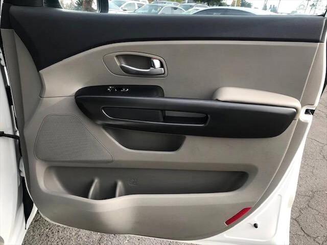 2015 Kia Sedona LX