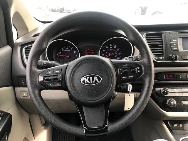 2015 Kia Sedona LX
