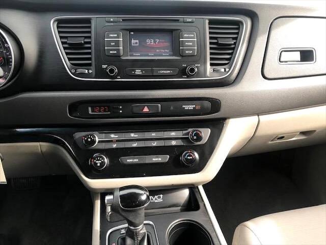2015 Kia Sedona LX