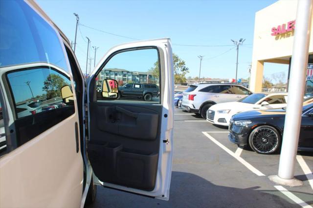 2019 Chevrolet Express LT