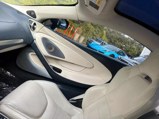 2020 McLaren GT Coupe 2D