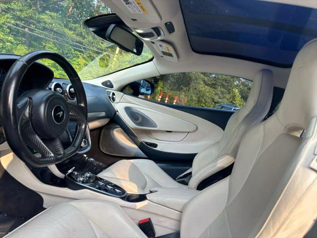 2020 McLaren GT Coupe 2D