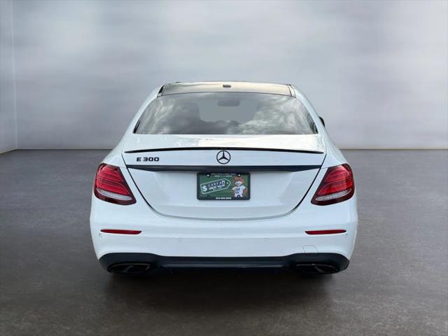 2017 Mercedes-Benz E-CLASS E 300 E 300 Sedan 4D