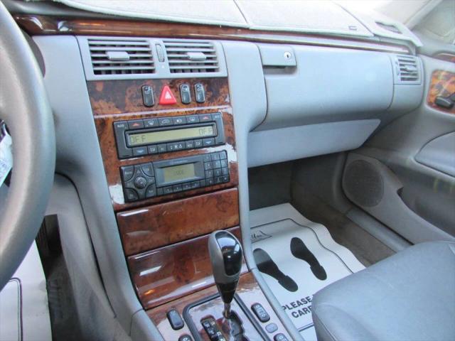 2001 Mercedes-Benz E 320 E 320 Sedan 4D