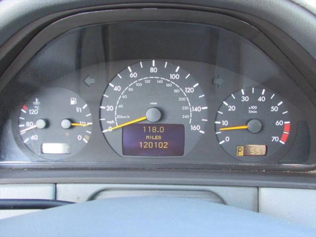 2001 Mercedes-Benz E 320 E 320 Sedan 4D