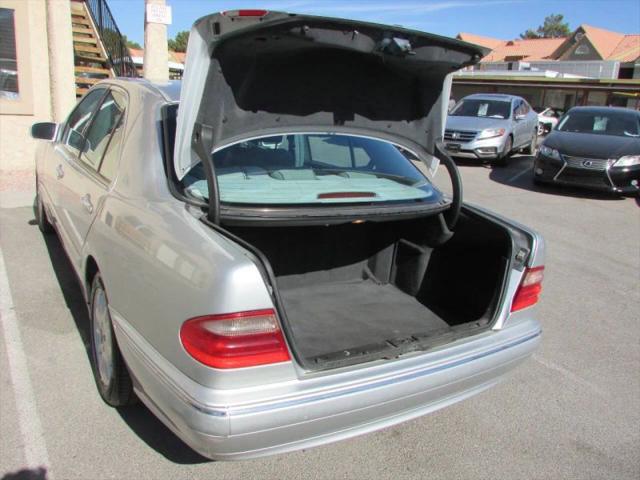 2001 Mercedes-Benz E 320 E 320 Sedan 4D