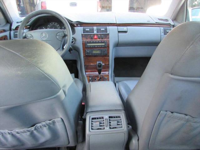 2001 Mercedes-Benz E 320 E 320 Sedan 4D