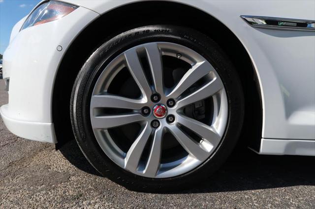 2019 Jaguar XJ R-Sport