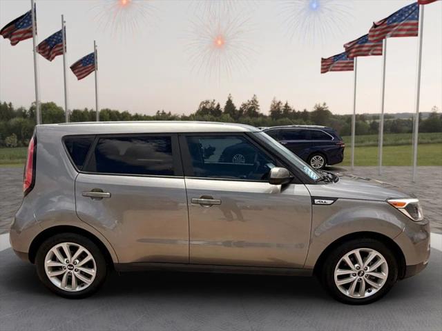 2017 Kia Soul +