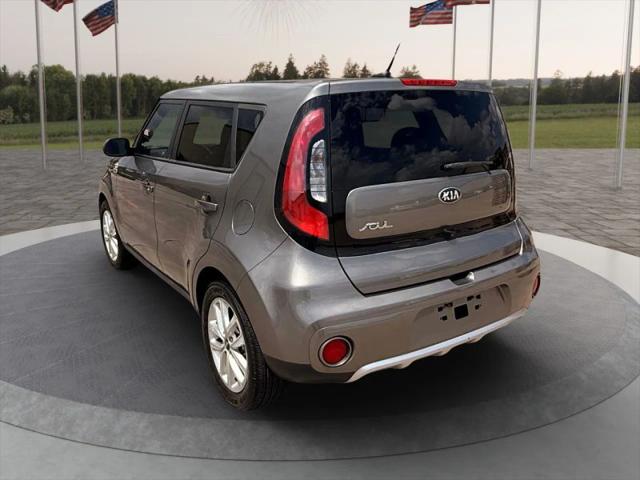 2017 Kia Soul +