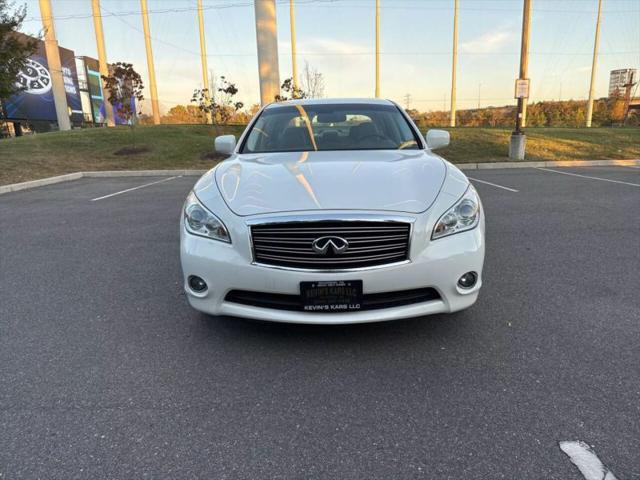 2012 INFINITI M37 M37x Sedan 4D